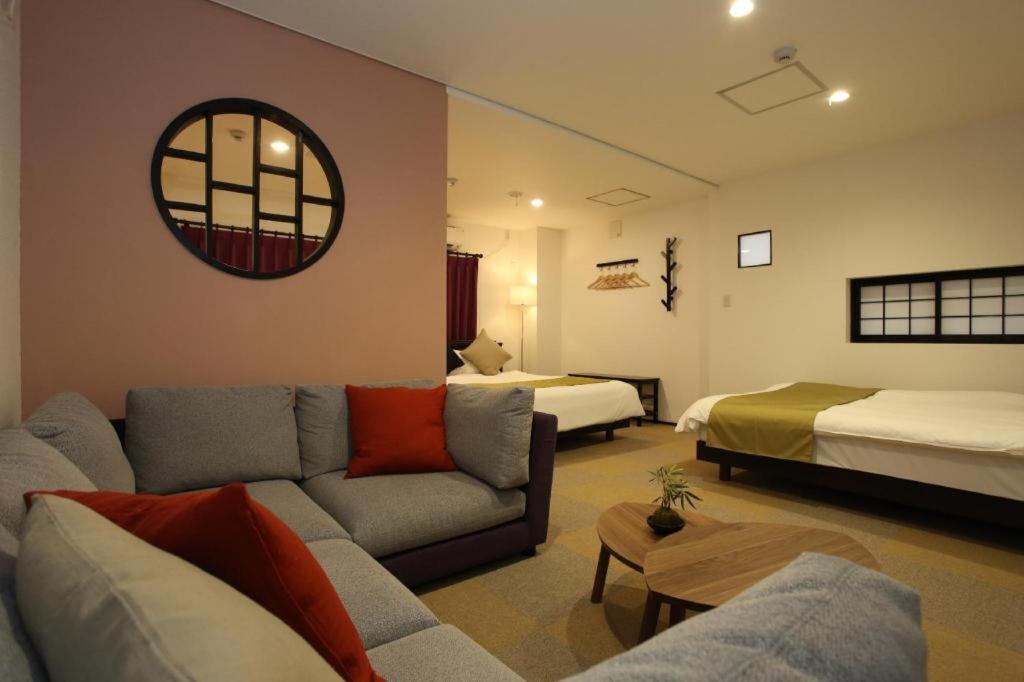 Rozy Namba 3*