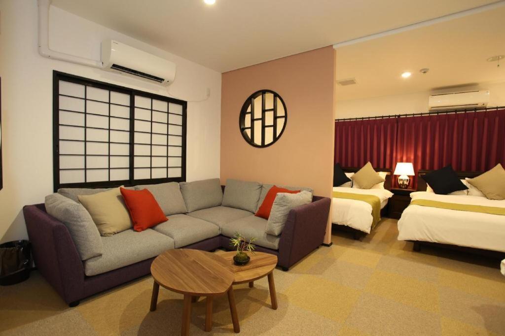 Rozy Namba 3* Osaka